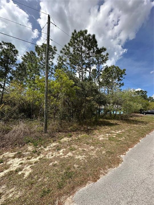 На продажу: $46,000 (0.38 acres)