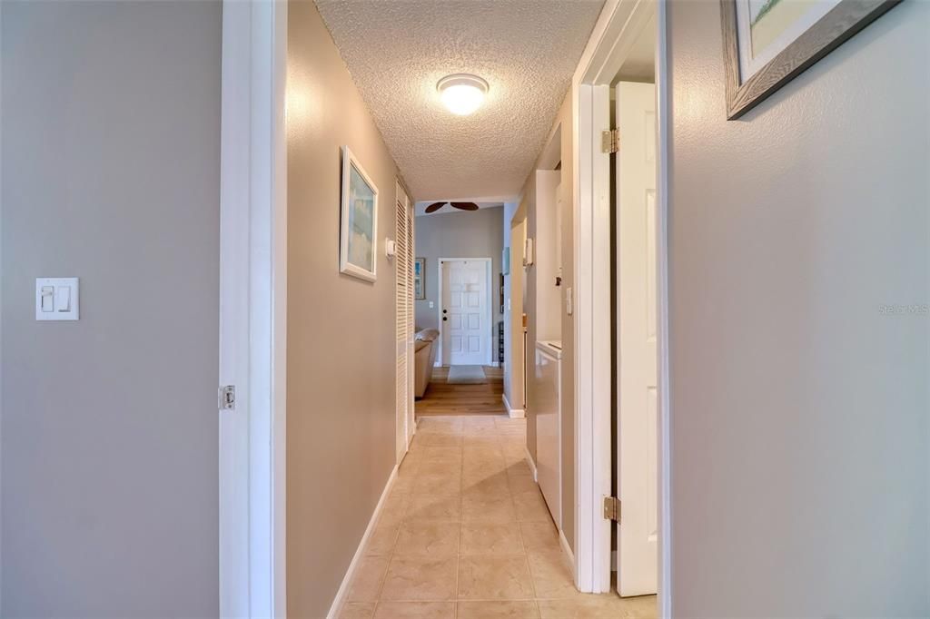 Active With Contract: $179,000 (2 beds, 2 baths, 1040 Square Feet)