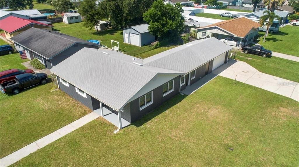 En Venta: $318,000 (3 camas, 2 baños, 1570 Pies cuadrados)