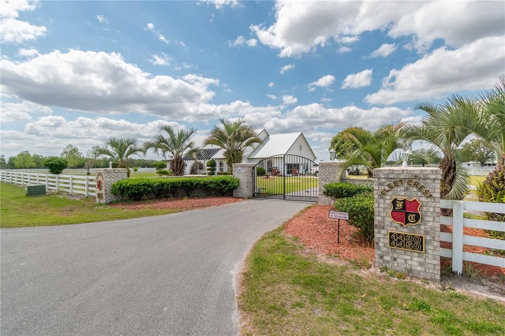 На продажу: $3,500,000 (5 спален, 5 ванн, 5472 Квадратных фут)