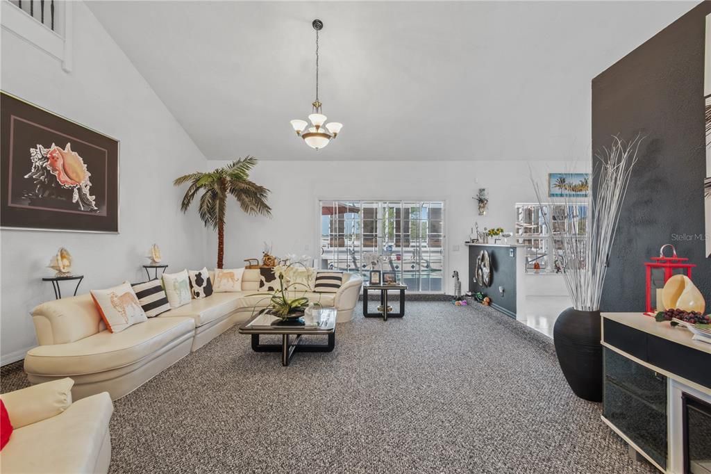 На продажу: $3,500,000 (5 спален, 5 ванн, 5472 Квадратных фут)