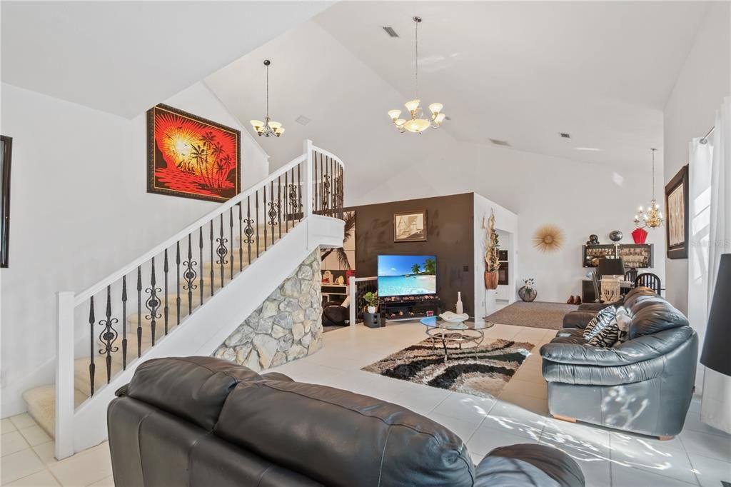 На продажу: $3,500,000 (5 спален, 5 ванн, 5472 Квадратных фут)