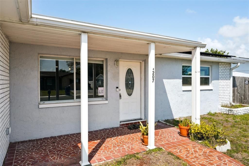 待售: $297,000 (3 贝兹, 2 浴室, 1302 平方英尺)