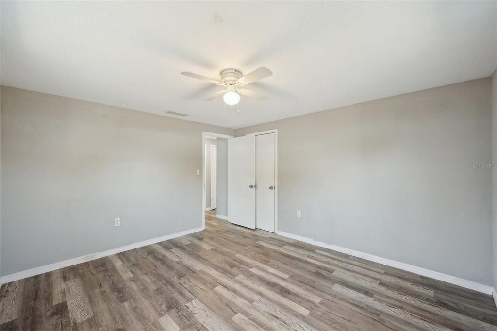 待售: $297,000 (3 贝兹, 2 浴室, 1302 平方英尺)