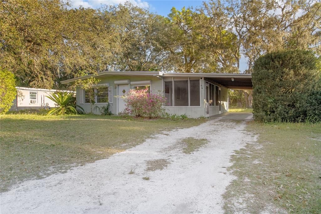 На продажу: $220,000 (2 спален, 1 ванн, 837 Квадратных фут)