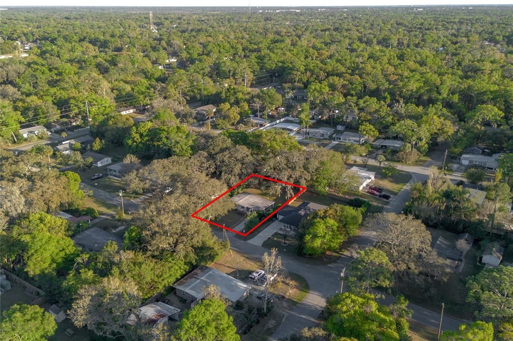 На продажу: $220,000 (2 спален, 1 ванн, 837 Квадратных фут)