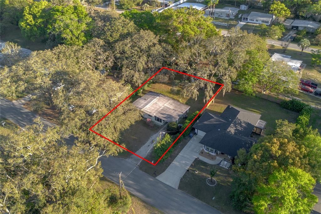 На продажу: $220,000 (2 спален, 1 ванн, 837 Квадратных фут)