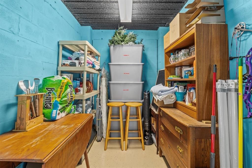 На продажу: $799,900 (3 спален, 2 ванн, 2390 Квадратных фут)