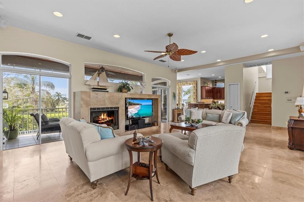 На продажу: $799,900 (3 спален, 2 ванн, 2390 Квадратных фут)