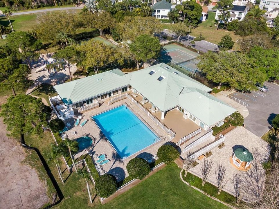 На продажу: $799,900 (3 спален, 2 ванн, 2390 Квадратных фут)