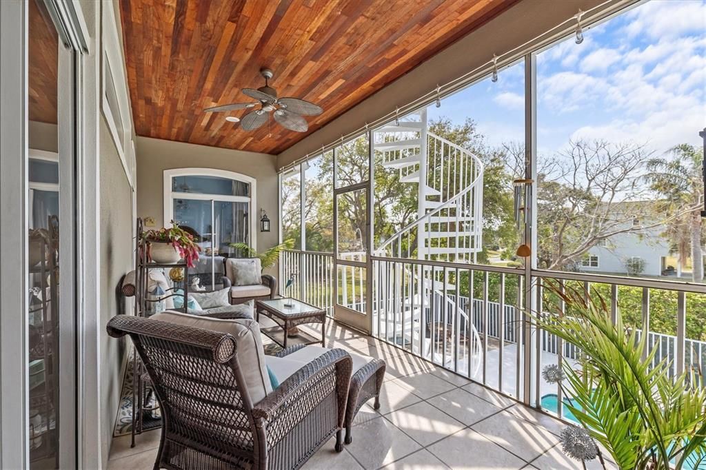 На продажу: $799,900 (3 спален, 2 ванн, 2390 Квадратных фут)