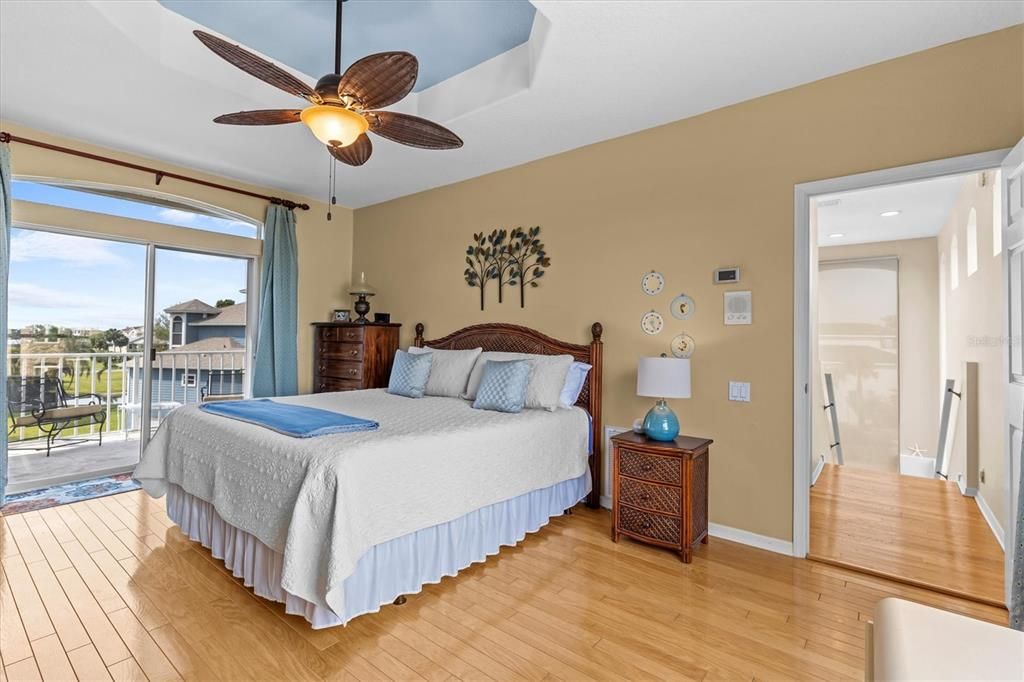 На продажу: $799,900 (3 спален, 2 ванн, 2390 Квадратных фут)