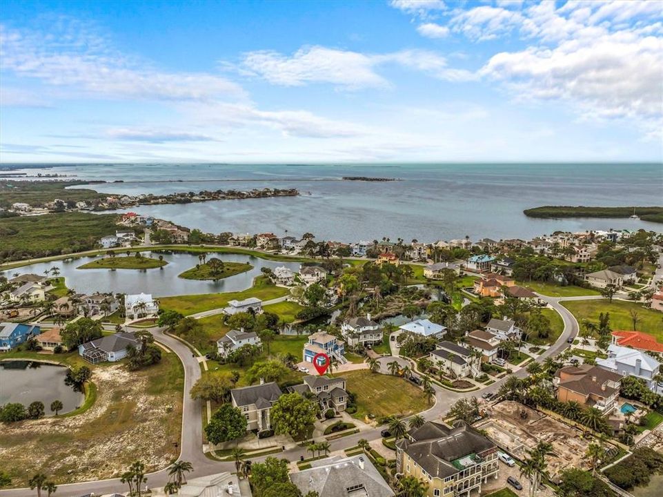 На продажу: $799,900 (3 спален, 2 ванн, 2390 Квадратных фут)