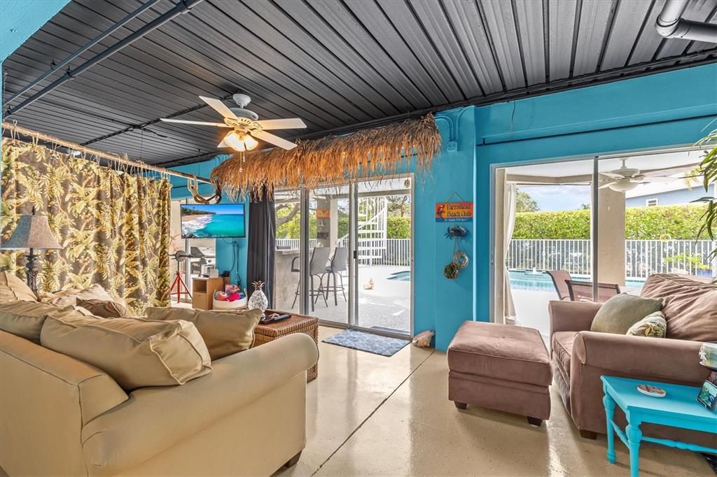 На продажу: $799,900 (3 спален, 2 ванн, 2390 Квадратных фут)