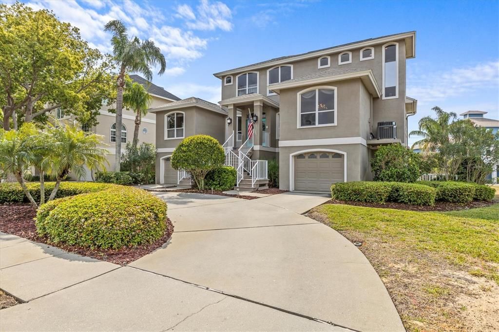 На продажу: $799,900 (3 спален, 2 ванн, 2390 Квадратных фут)