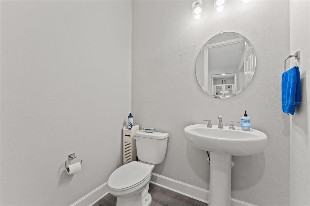 For Sale: $745,000 (3 beds, 2 baths, 2120 Square Feet)