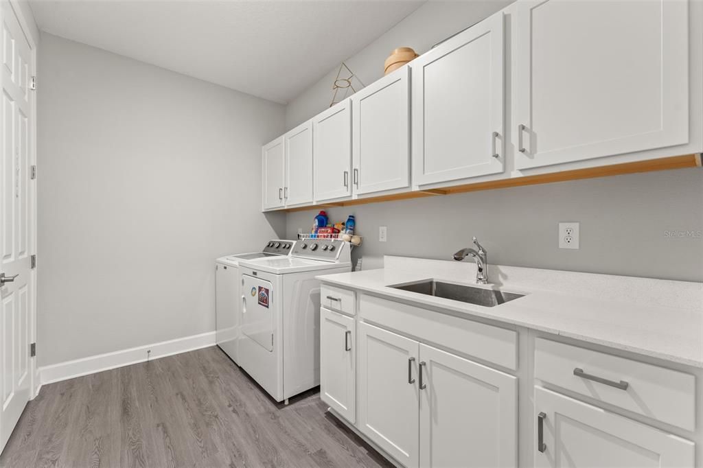 For Sale: $745,000 (3 beds, 2 baths, 2120 Square Feet)