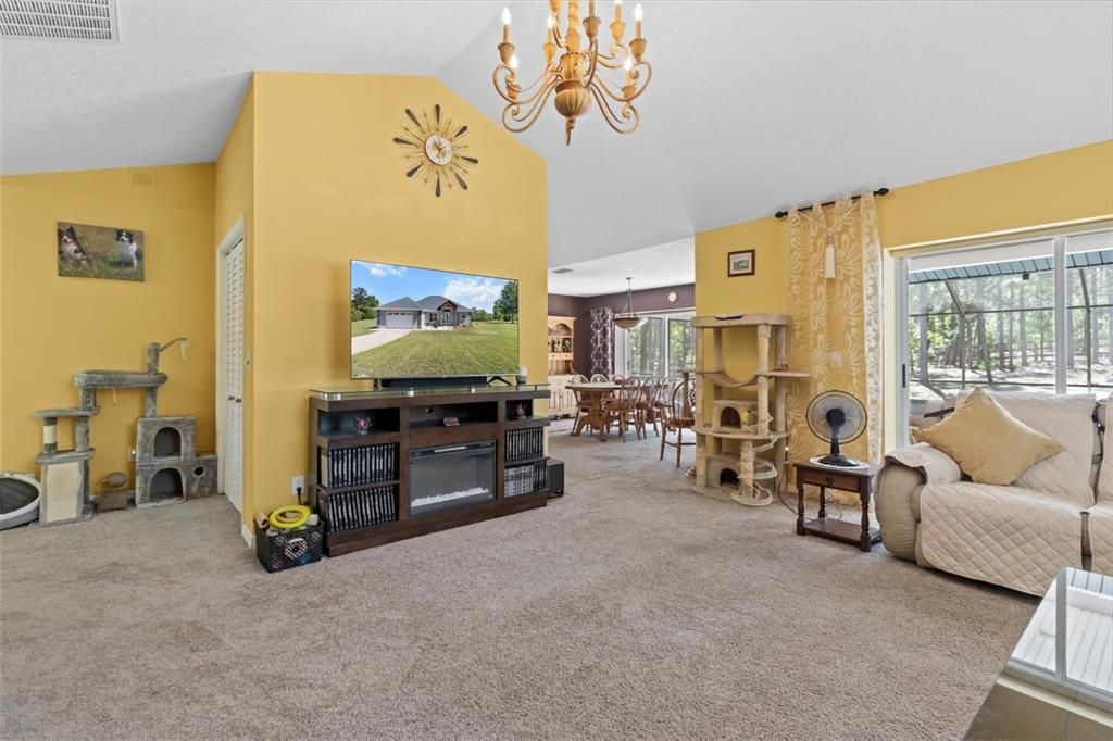 For Sale: $430,000 (3 beds, 2 baths, 1898 Square Feet)