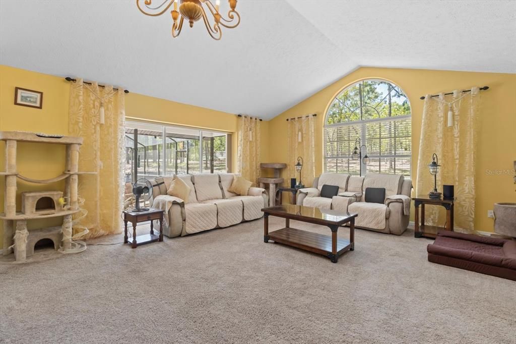 For Sale: $430,000 (3 beds, 2 baths, 1898 Square Feet)