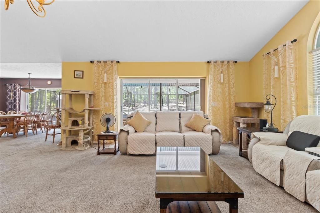 For Sale: $430,000 (3 beds, 2 baths, 1898 Square Feet)