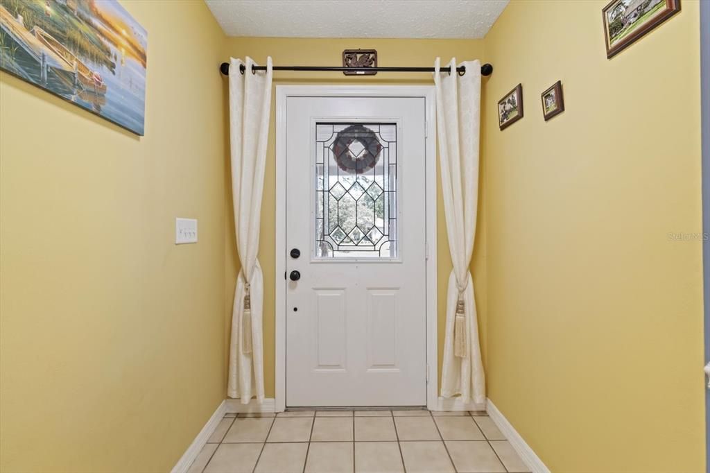 For Sale: $430,000 (3 beds, 2 baths, 1898 Square Feet)