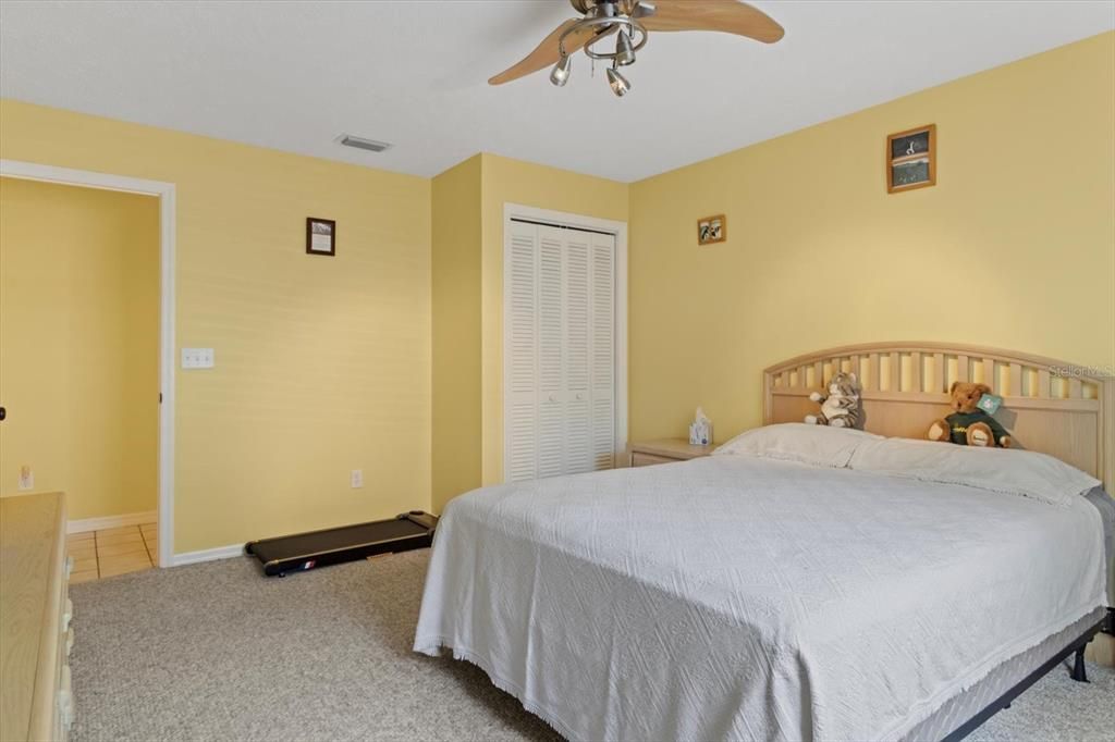 For Sale: $430,000 (3 beds, 2 baths, 1898 Square Feet)