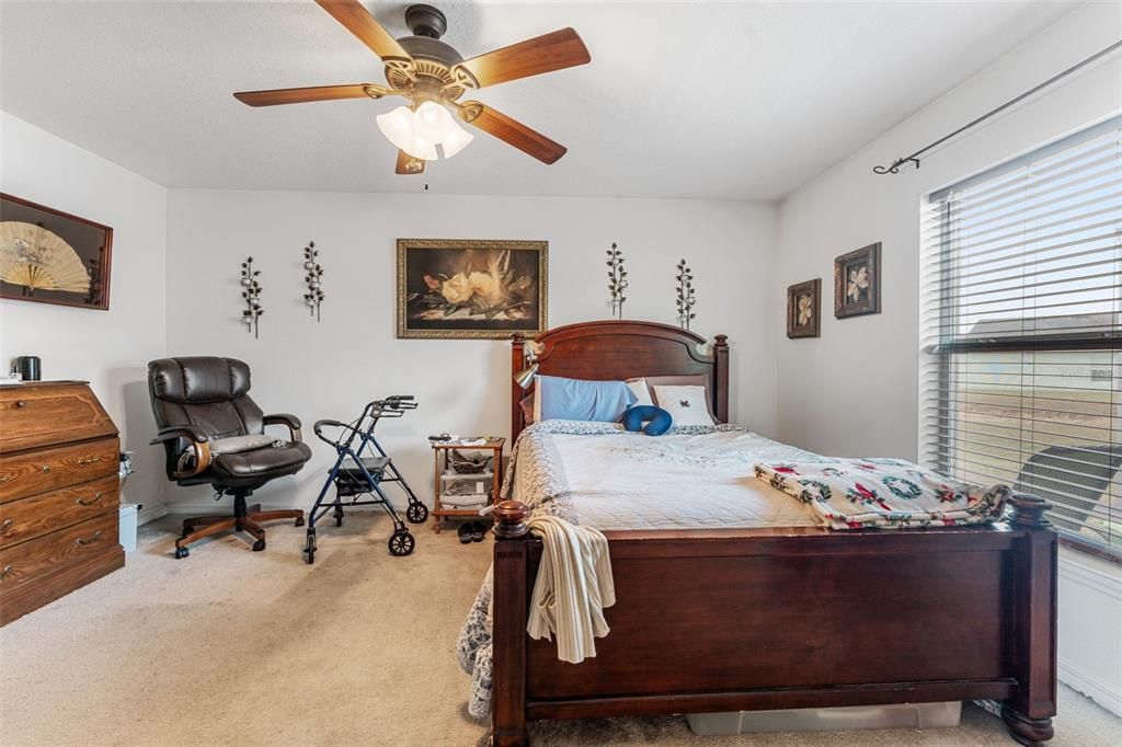 For Sale: $264,000 (3 beds, 2 baths, 1629 Square Feet)