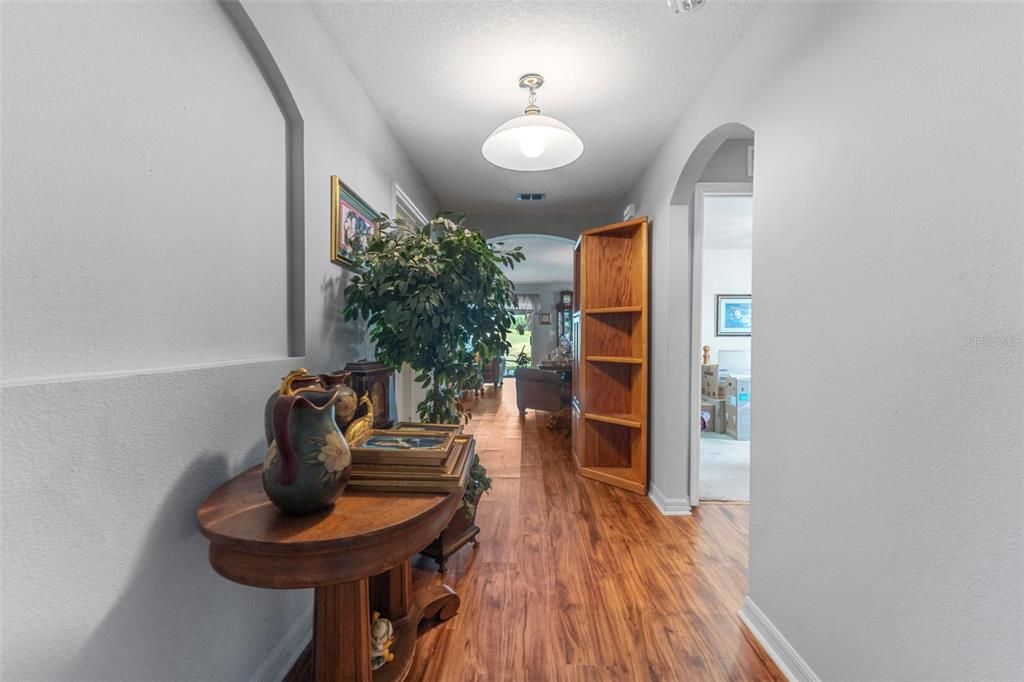 For Sale: $264,000 (3 beds, 2 baths, 1629 Square Feet)