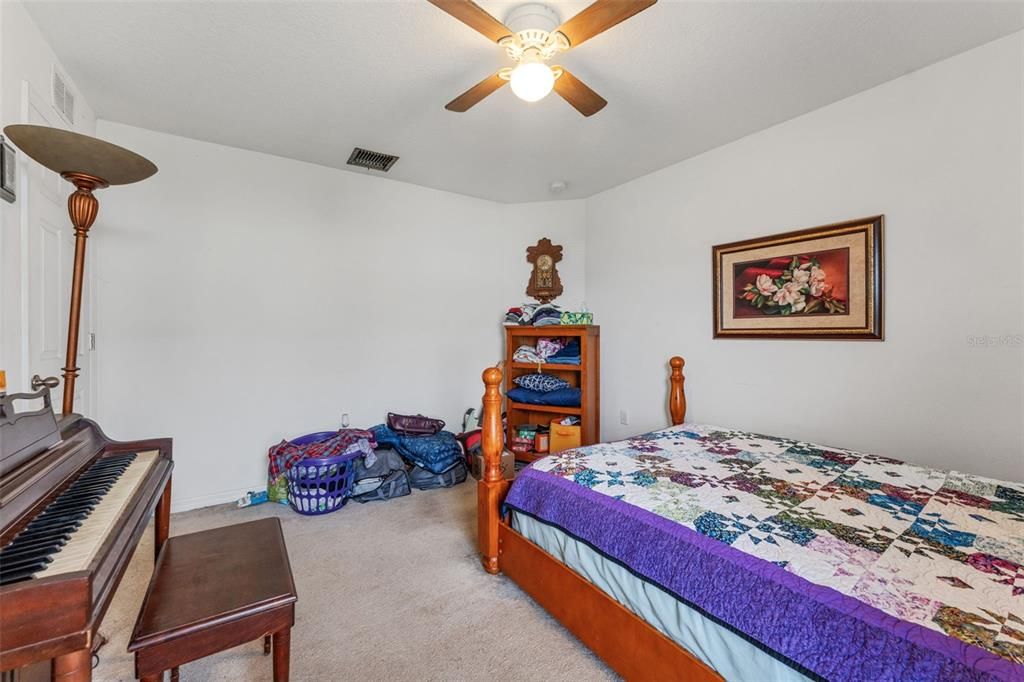 For Sale: $264,000 (3 beds, 2 baths, 1629 Square Feet)