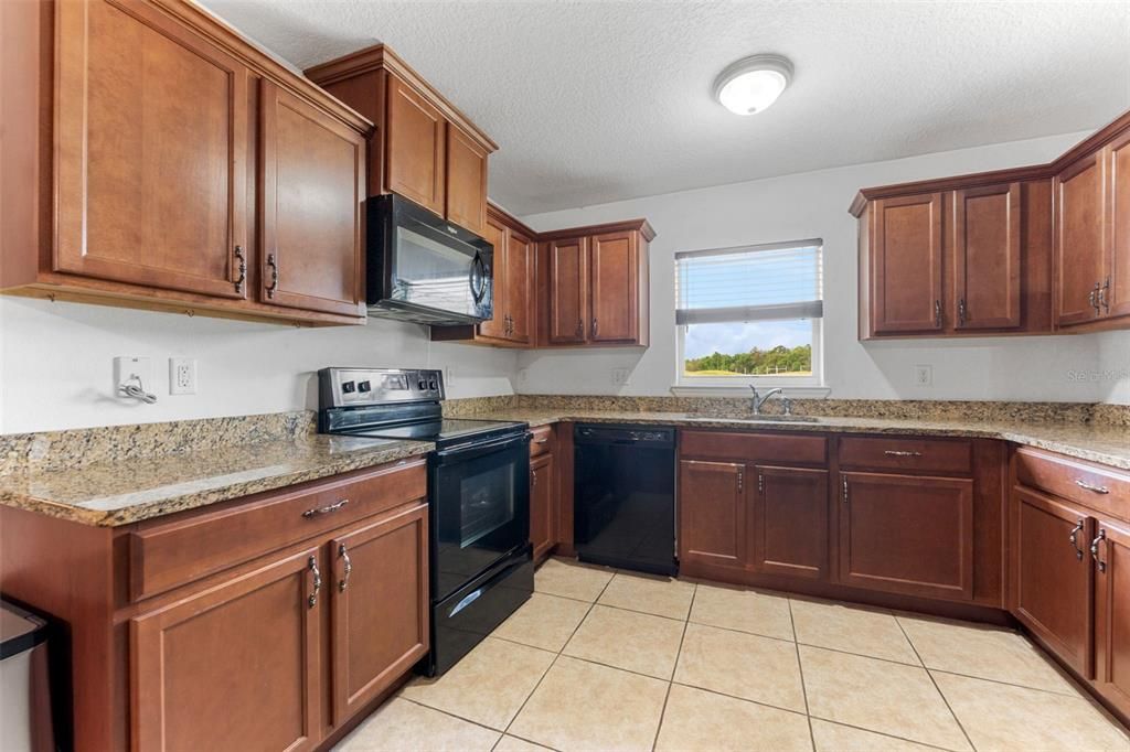 For Sale: $264,000 (3 beds, 2 baths, 1629 Square Feet)