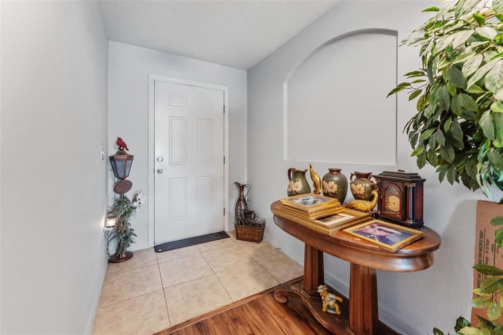 For Sale: $264,000 (3 beds, 2 baths, 1629 Square Feet)
