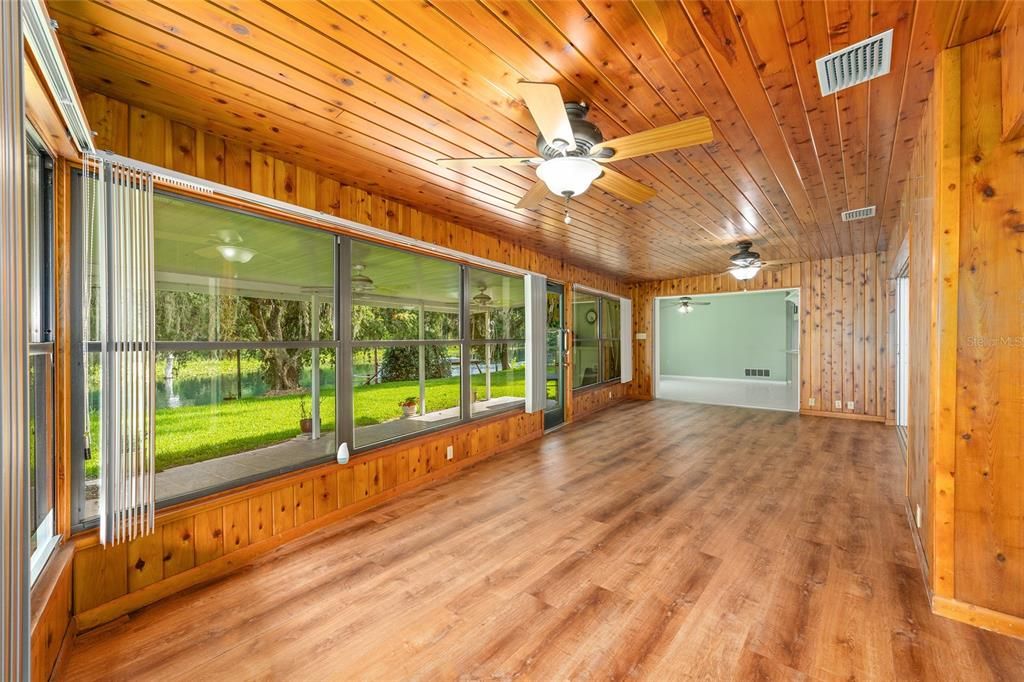 На продажу: $950,000 (4 спален, 2 ванн, 2162 Квадратных фут)