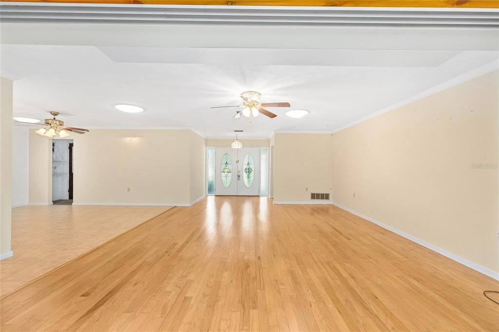 На продажу: $950,000 (4 спален, 2 ванн, 2162 Квадратных фут)