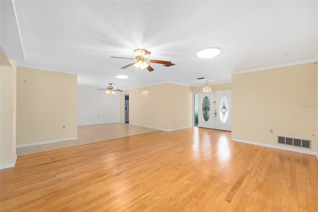 На продажу: $950,000 (4 спален, 2 ванн, 2162 Квадратных фут)