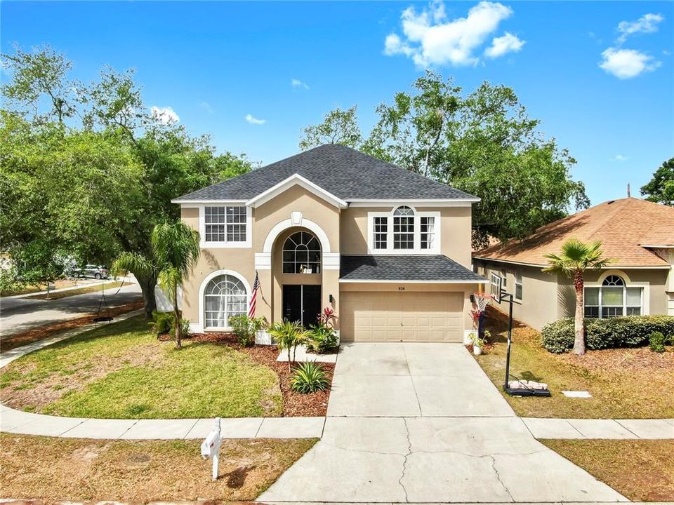 For Sale: $429,900 (4 beds, 2 baths, 2341 Square Feet)