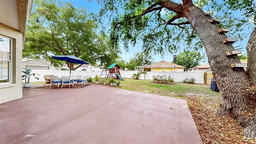 For Sale: $429,900 (4 beds, 2 baths, 2341 Square Feet)