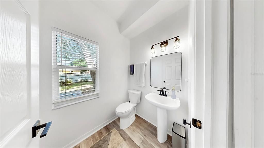 For Sale: $429,900 (4 beds, 2 baths, 2341 Square Feet)