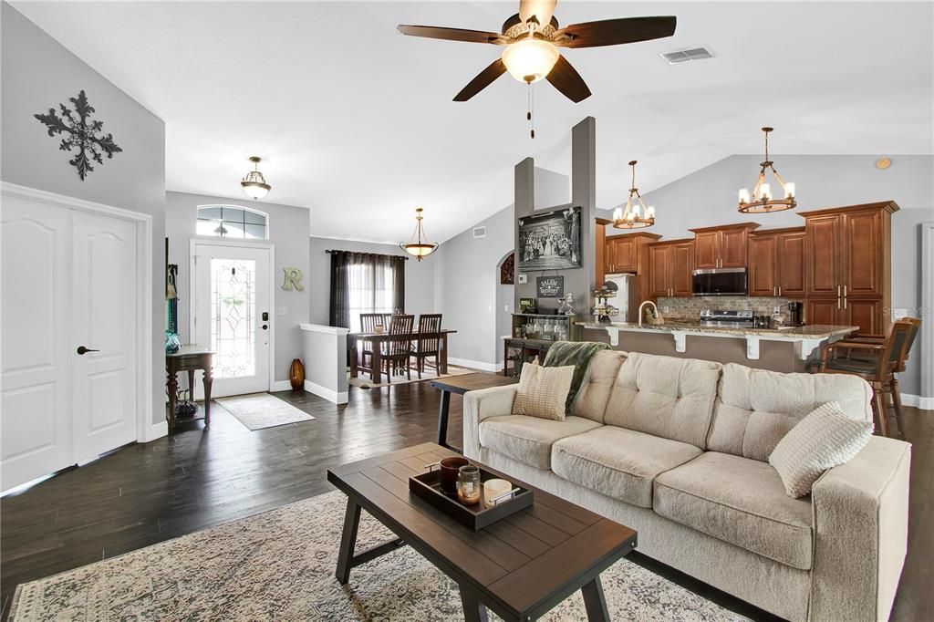 For Sale: $489,900 (3 beds, 2 baths, 2110 Square Feet)