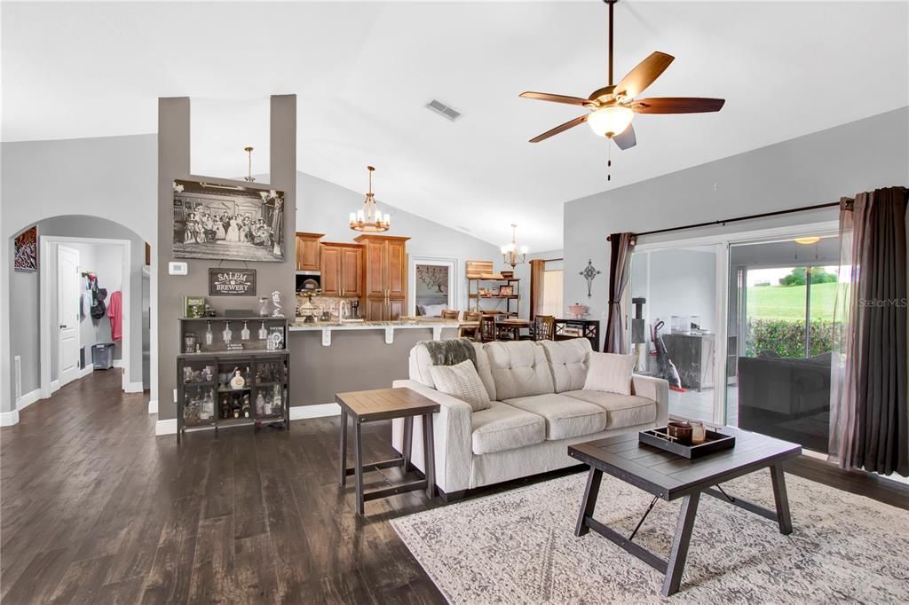 For Sale: $489,900 (3 beds, 2 baths, 2110 Square Feet)