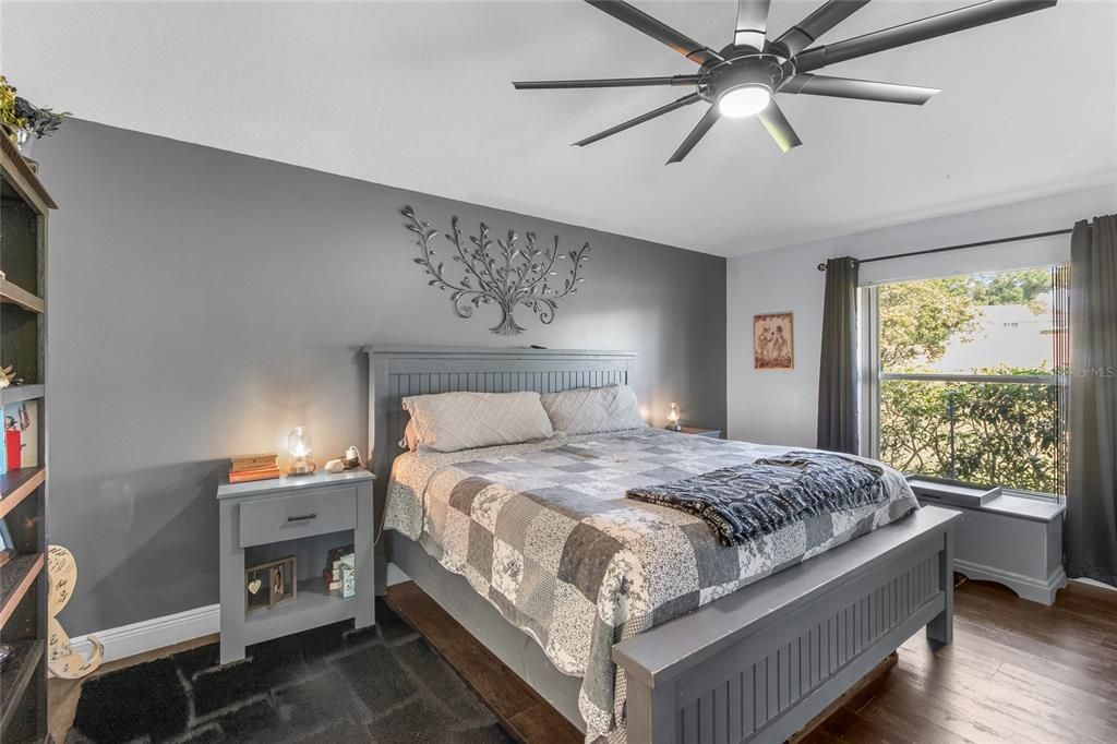 For Sale: $489,900 (3 beds, 2 baths, 2110 Square Feet)