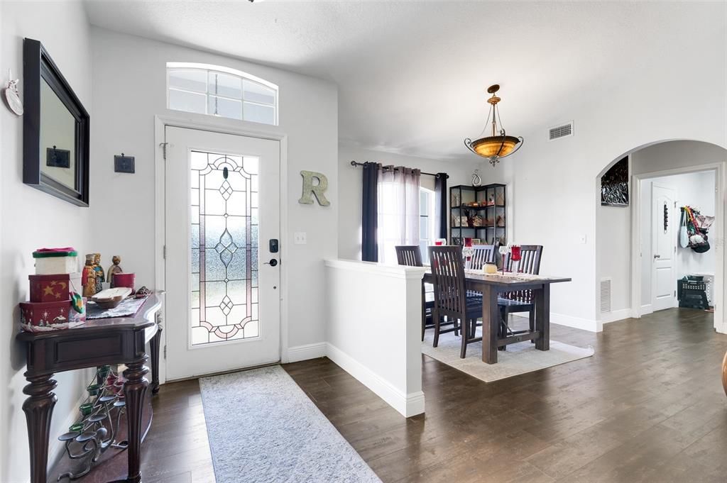 For Sale: $489,900 (3 beds, 2 baths, 2110 Square Feet)