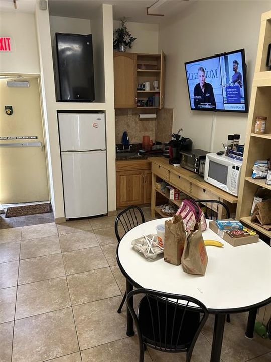 For Sale: $400,000 (0 beds, 0 baths, 2000 Square Feet)