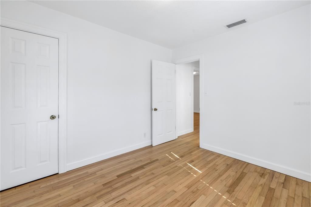 待售: $32,400 (0 贝兹, 0 浴室, 1080 平方英尺)