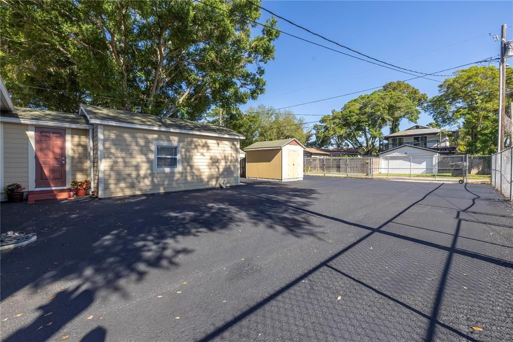 待售: $32,400 (0 贝兹, 0 浴室, 1080 平方英尺)