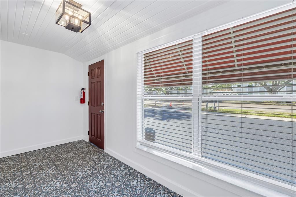 待售: $32,400 (0 贝兹, 0 浴室, 1080 平方英尺)