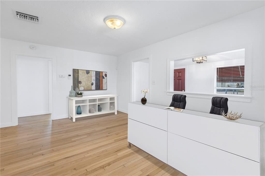 待售: $32,400 (0 贝兹, 0 浴室, 1080 平方英尺)