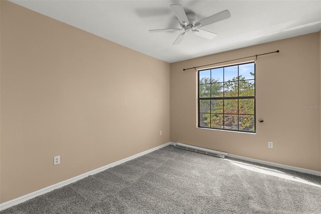 For Sale: $245,000 (3 beds, 2 baths, 1558 Square Feet)