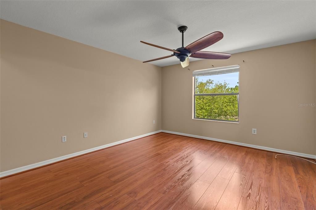 For Sale: $245,000 (3 beds, 2 baths, 1558 Square Feet)