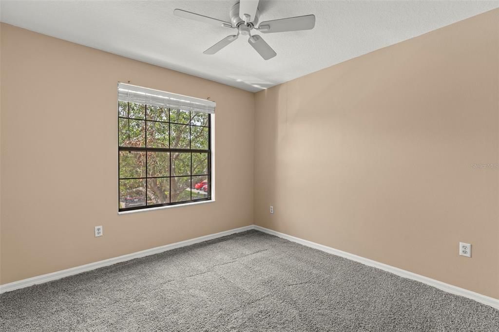 For Sale: $245,000 (3 beds, 2 baths, 1558 Square Feet)