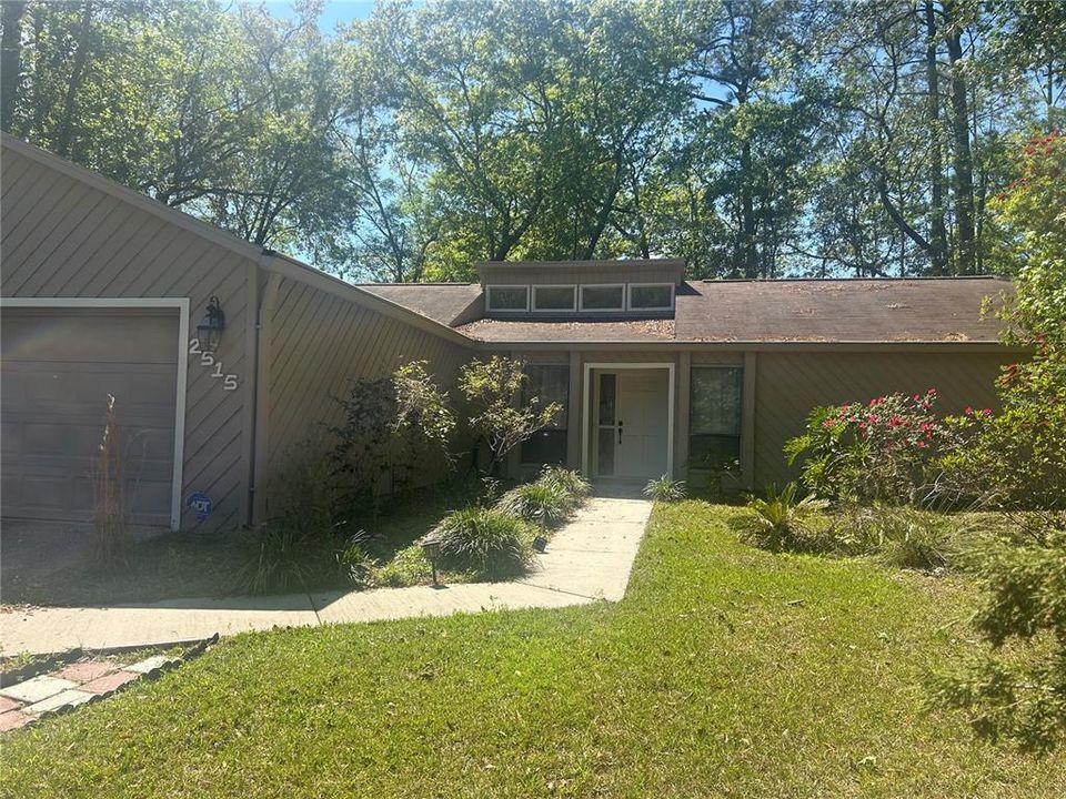 Recently Sold: $299,000 (3 beds, 2 baths, 1540 Square Feet)